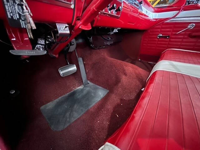 1957 Ford Fairlane 500 29