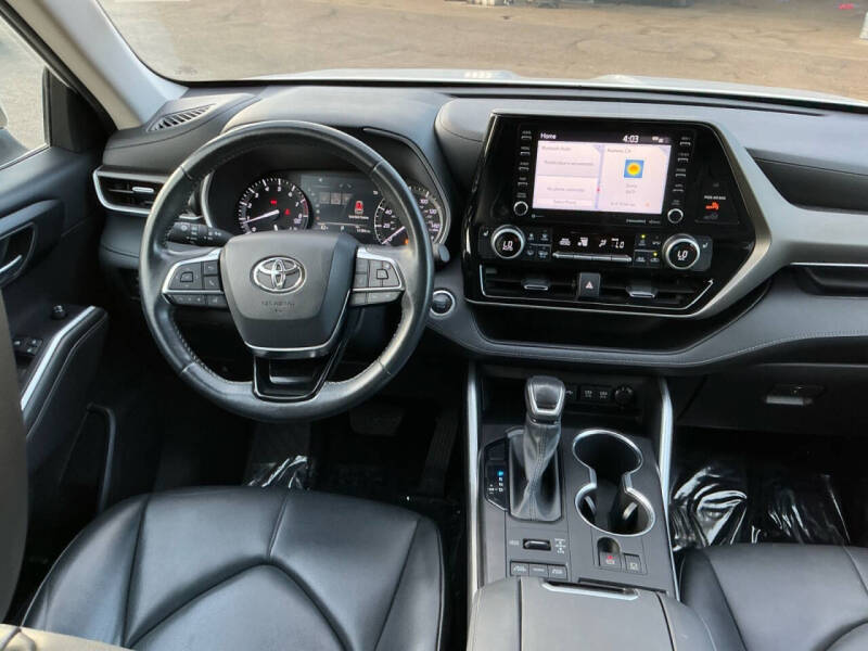 2021 Toyota Highlander XLE