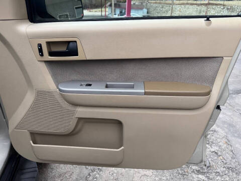 2011 Ford Escape XLT