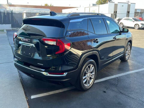 2024 GMC Terrain SLT