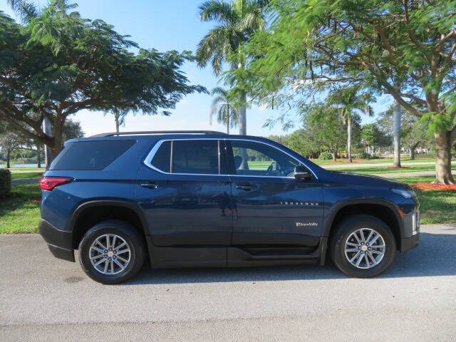 2023 Chevrolet Traverse LT Cloth