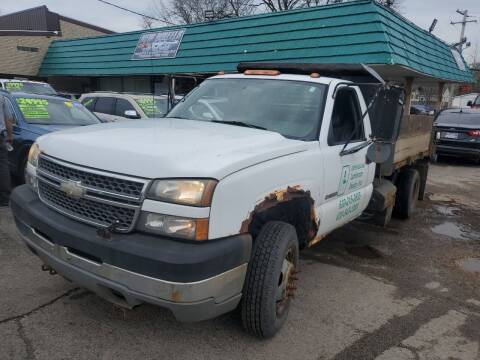 2005 Chevrolet Silverado 3500 for sale at New Wheels in Glendale Heights IL