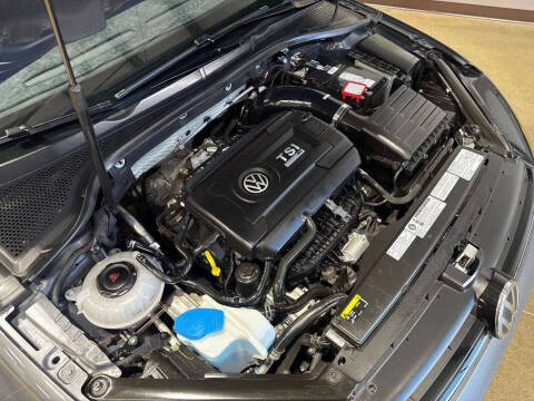 2018 Volkswagen Golf R 4Motion