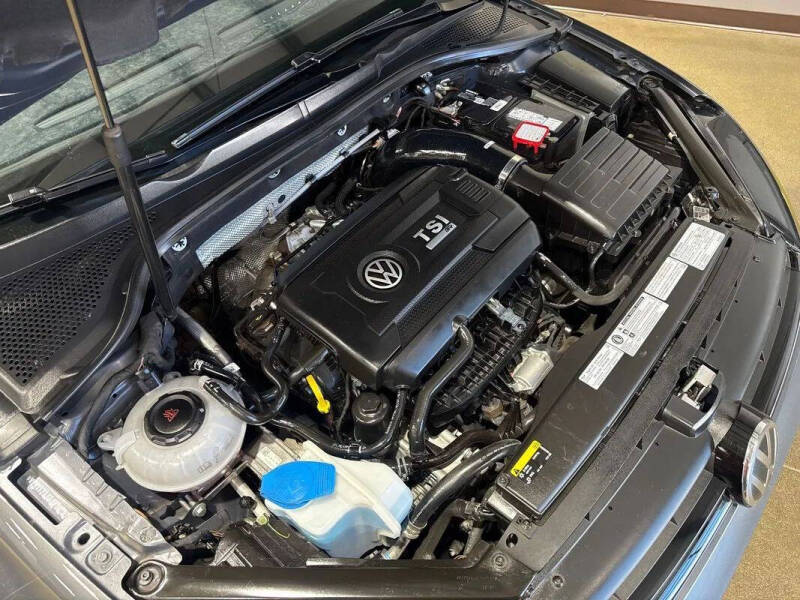 2018 Volkswagen Golf R 4Motion