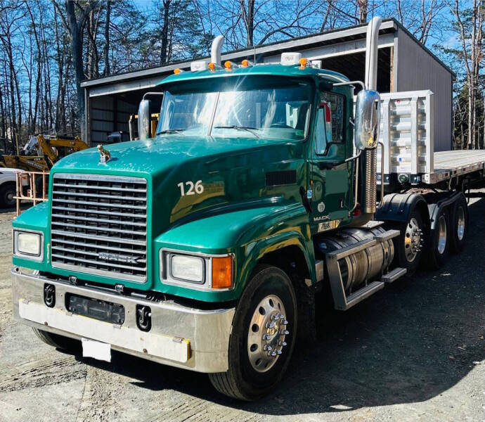 2012 Mack Pinnacle