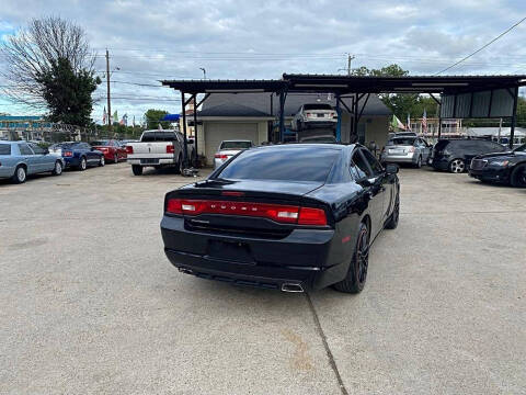 2014 Dodge Charger SE