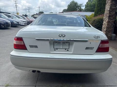 1999 Infiniti Q45