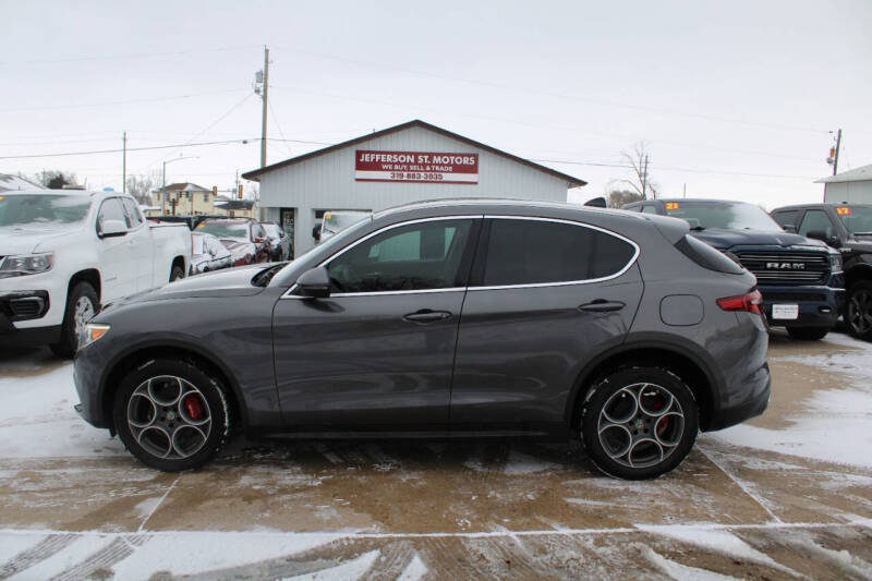 2018 Alfa Romeo Stelvio Base's photo