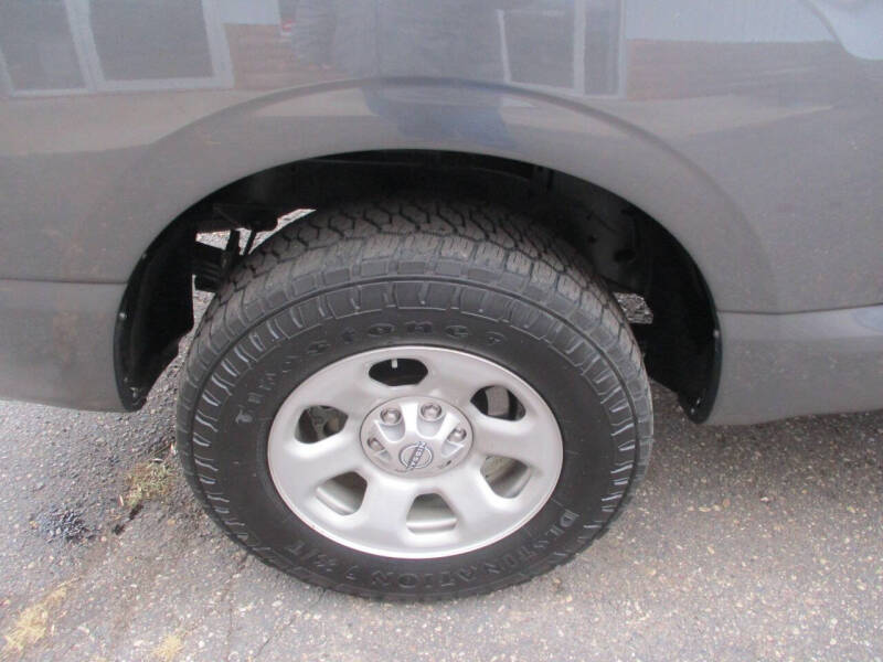 2023 Nissan Titan SV