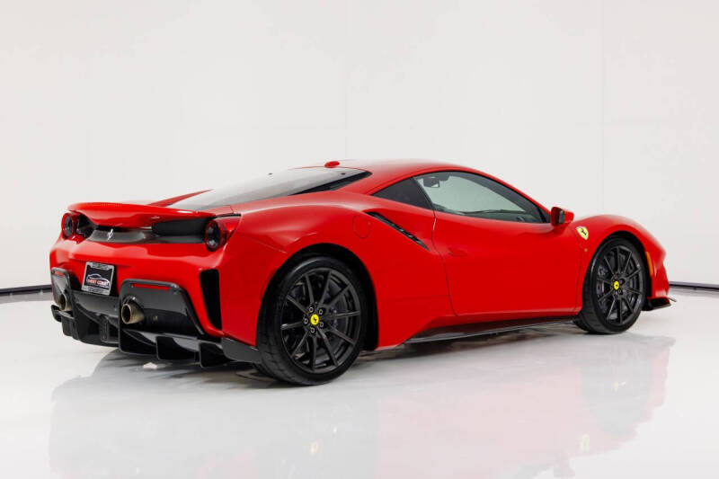 2019 Ferrari 488 Pista