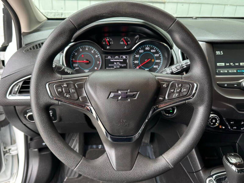 2017 Chevrolet Cruze LT Auto