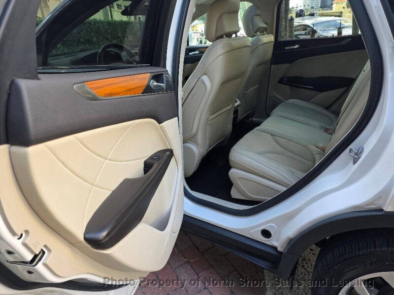 2017 Lincoln MKC Select