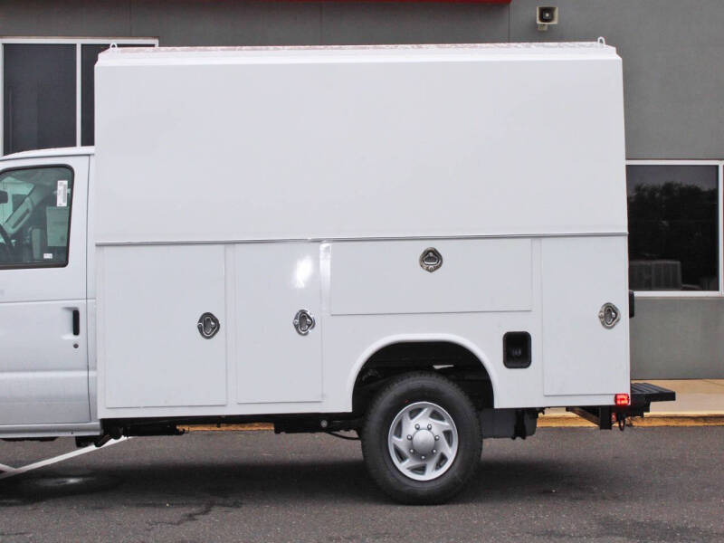 2026 Ford E-Series E-350 SD