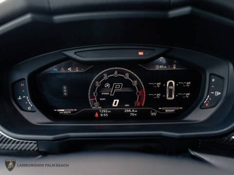 2024 Lamborghini Urus Performante