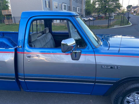 1992 Dodge RAM 150 LE