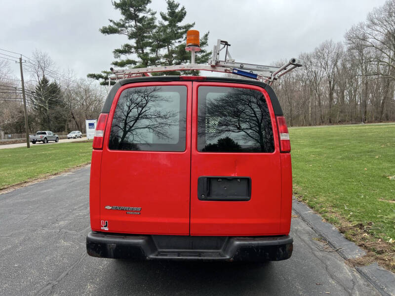 2016 Chevrolet Express 2500