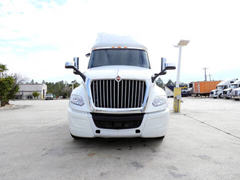 2019 International LT625