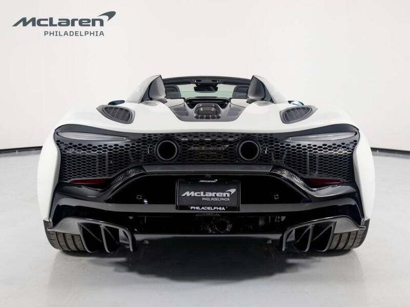 2025 McLaren Artura Spider