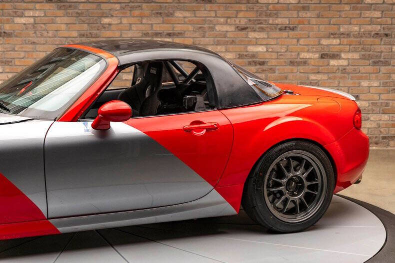 2006 Mazda MX-5 Miata