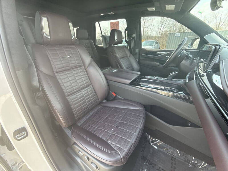2023 Cadillac Escalade-V