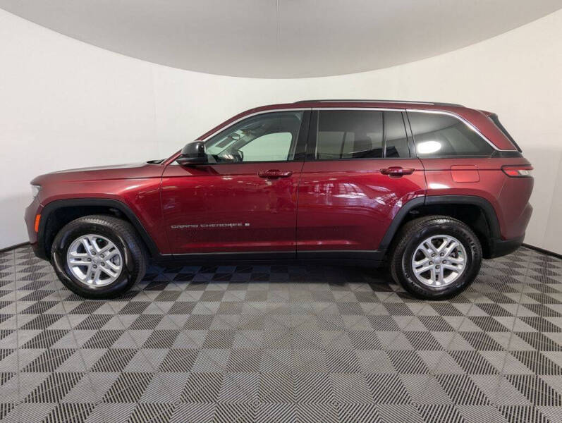 2024 Jeep Grand Cherokee Laredo