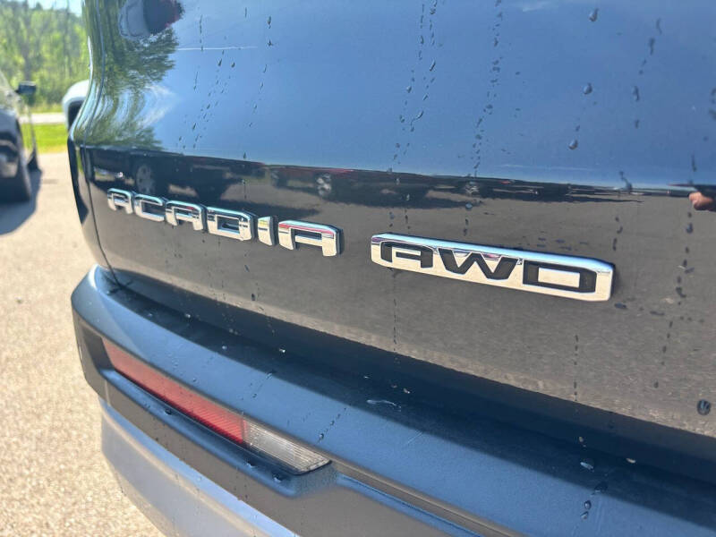 2024 GMC Acadia Elevation