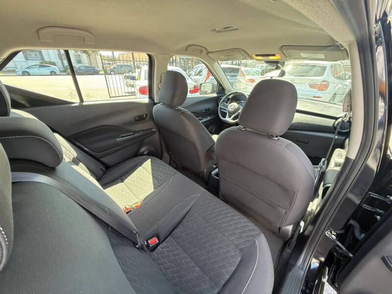 2021 Nissan Kicks S