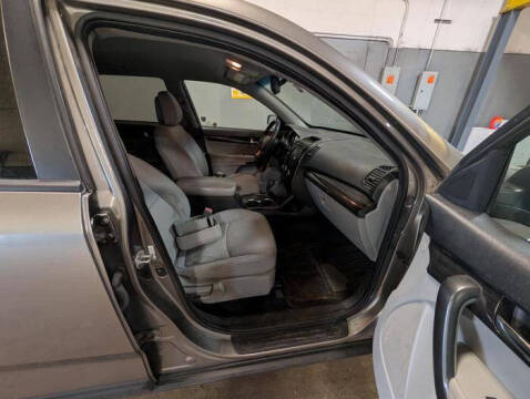 2012 Kia Sorento LX