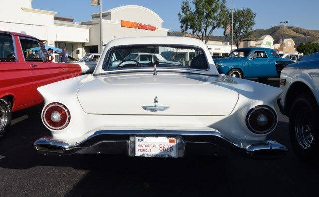 1957 Ford Thunderbird