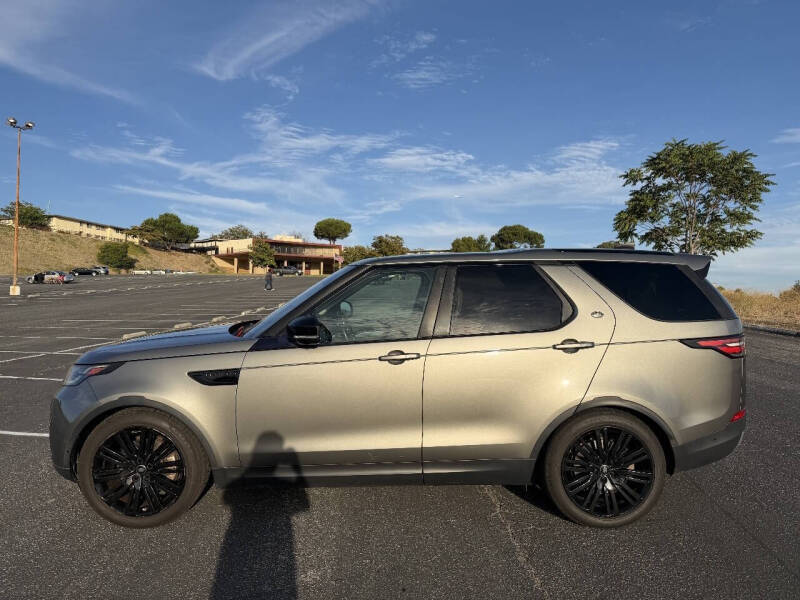 2017 Land Rover Discovery First Edition