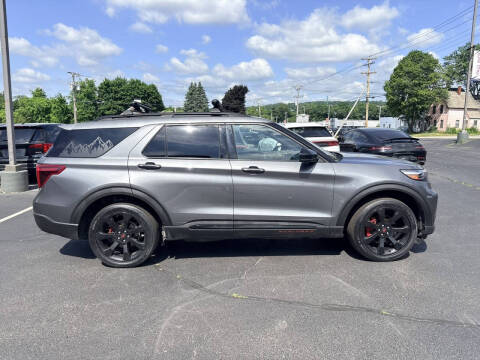 2022 Ford Explorer ST-Line
