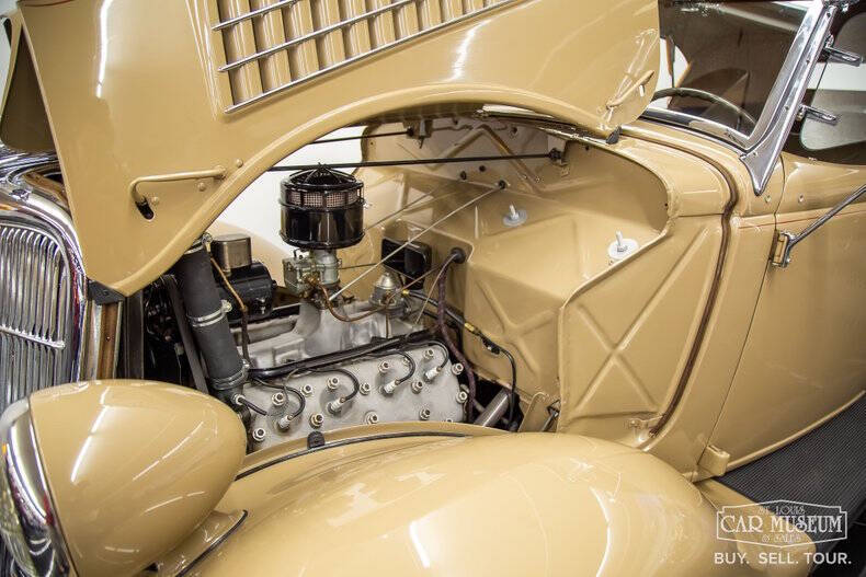 1935 Ford Model 48