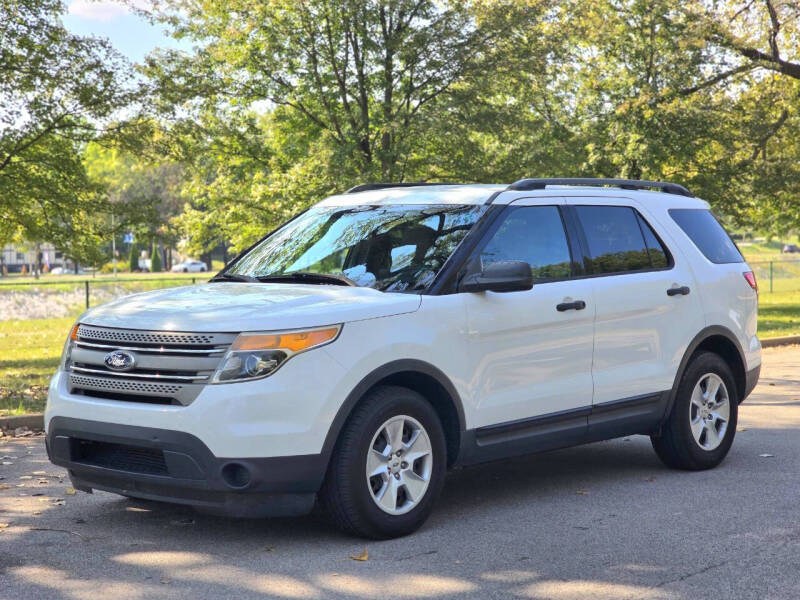 2013 Ford Explorer Base photo 7