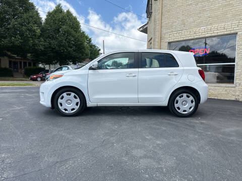 2010 Scion xD