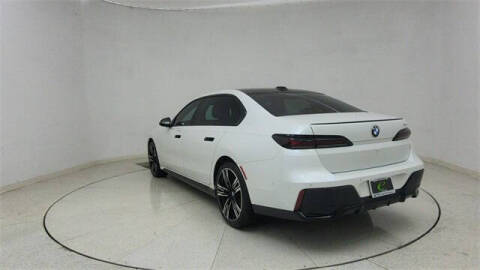 2023 BMW 7 Series 740i