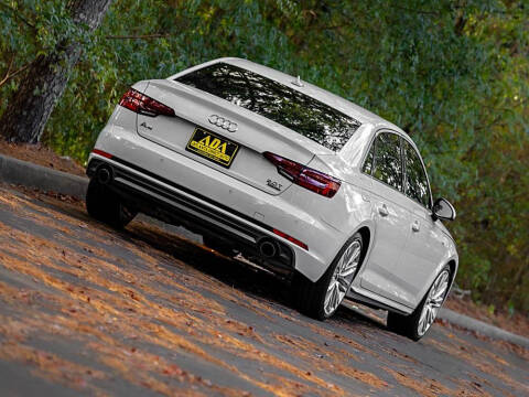 2018 Audi A4 2.0T quattro Prestige