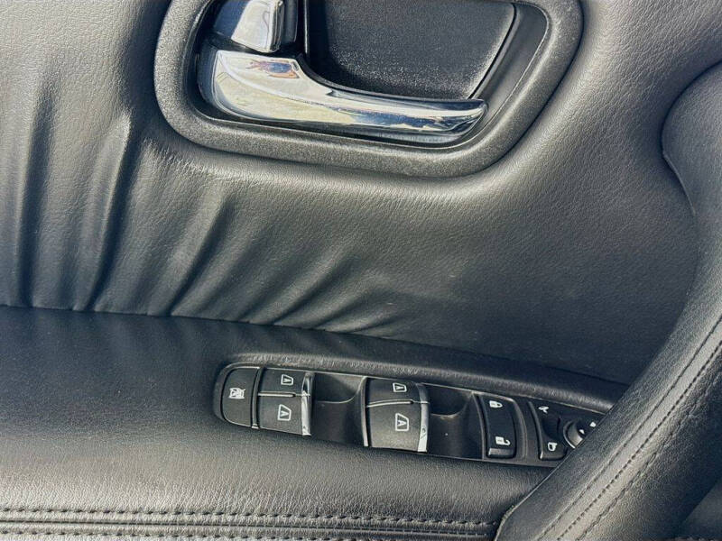 2024 Nissan Armada SV