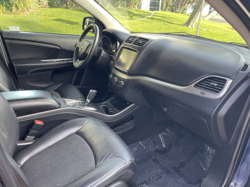 2018 Dodge Journey Crossroad