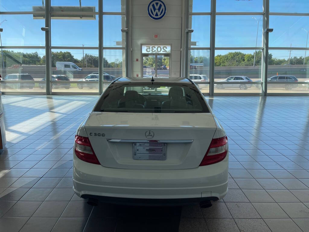 2009 Mercedes-Benz C-Class for sale at Auto Haus Imports in Grand Prairie, TX