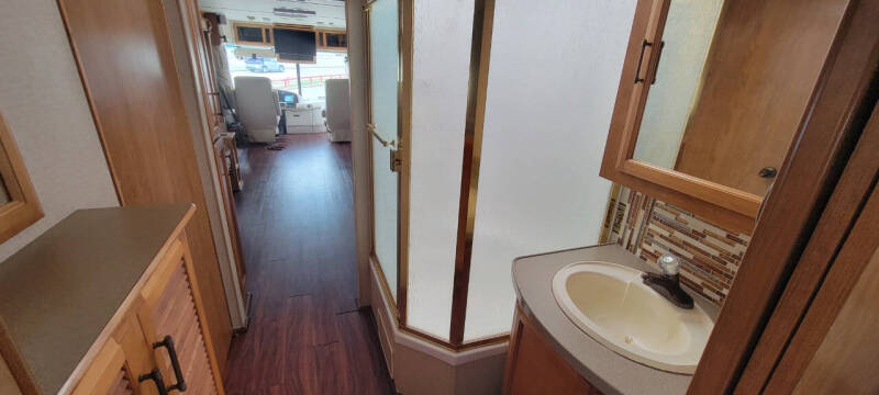 2003 Fleetwood RV BOUNDER 38N