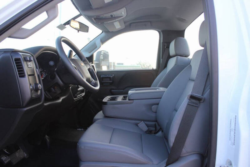 2024 Chevrolet Silverado MD