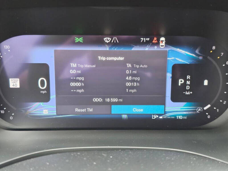 2023 Volvo XC60 B5 Ultimate Bright Theme