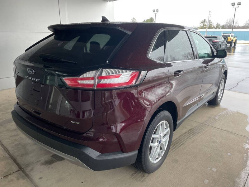 2022 Ford Edge SEL