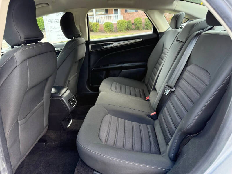 2018 Ford Fusion Hybrid SE