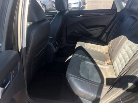 2013 Volkswagen Passat TDI SEL Premium