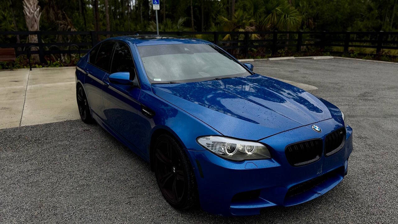 2013 BMW M5 Base 4dr Sedan - Monte Carlo Blue Metallic exterior view 3