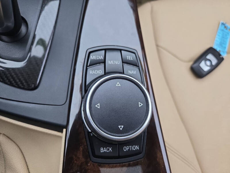 2015 BMW 3 Series 328i xDrive