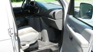 2004 Ford E-Series Chassis