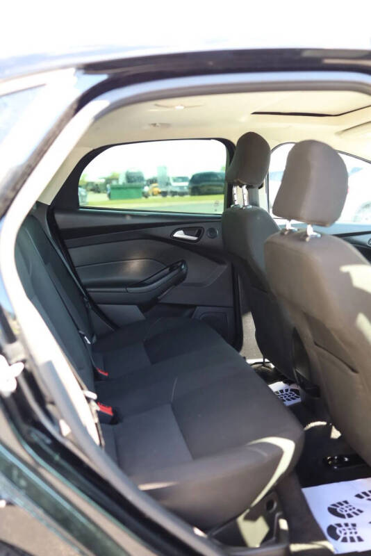 2017 Ford Focus SEL
