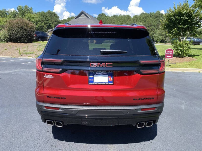 2025 GMC Acadia Elevation